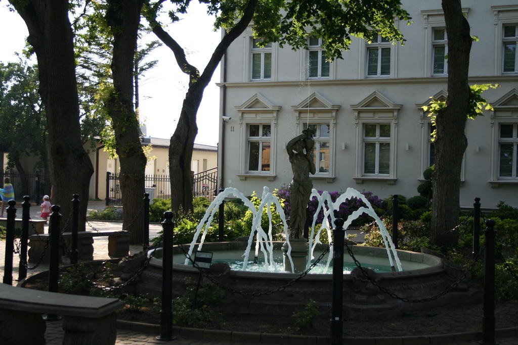 Pension Villa Karmelia Darłówko Exterior foto